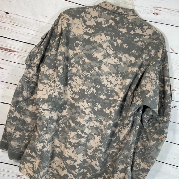 SOLD Army Combat Uniform Coat EUC Men's Size Medium / Large - Picture 2 of 11